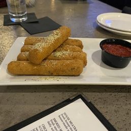 Smoked mozzarella sticks Smoked mozzarella sticks