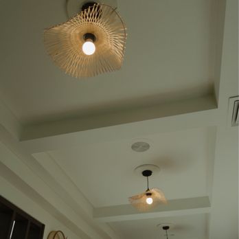 Quan Ong Sau - Decor - Vietnamese Near Me - Everett, Washington