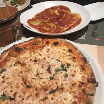 Piola - Pinecrest - Pizza Near Me - Miami, Florida