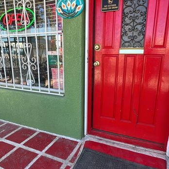 Los Olivos Mexican Restaurant - Front door - Mexican Near Me - Albuquerque, New Mexico Los Olivos Mexican Restaurant - Front door - Mexican Near Me - Albuquerque, New Mexico