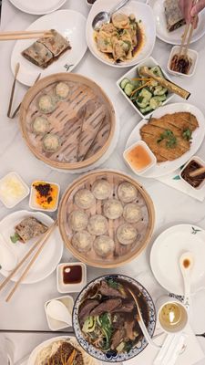 Yeh’s Bao Chinese Restaurant,Fusion Food 中餐厅 by null