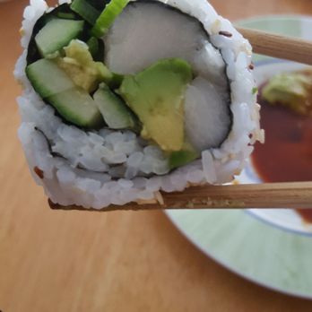 Sushi Bong - Third order, had the white tuna roll again which was significantly smaller than the first time. - Sushi Bars Near Me - North York, Ontario Sushi Bong - Third order, had the white tuna roll again which was significantly smaller than the first time. - Sushi Bars Near Me - North York, Ontario
