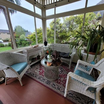Lady Anne Victorian Inn - Hotels Near Me - Arcata, California Lady Anne Victorian Inn - Hotels Near Me - Arcata, California