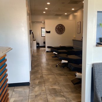 Turning Point Chiropractic - Chiropractors Near Me - Waipahu, Hawaii