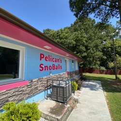 Pelican’s SnoBalls - Jonesboro - Outside