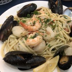 Pelagos Cafe - Low Tide - Seafood over pasta- Yummy!