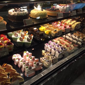 85°C Bakery Cafe-Irvine - Coffee & Tea Near Me - Irvine, California