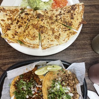 Mariachi's Tacos - Mexican Near Me - Des Plaines, Illinois