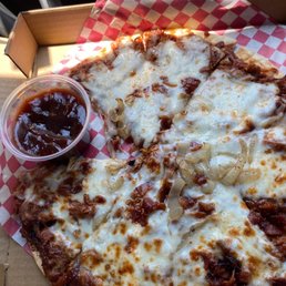 Pulled pork BBQ Flatbread... it's so good yummy