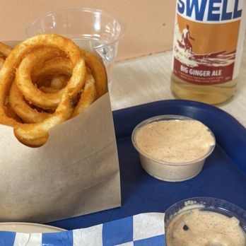 Goldburger - Sauces and curly fries mmm - Burgers Near Me - Los Angeles, California Goldburger - Sauces and curly fries mmm - Burgers Near Me - Los Angeles, California