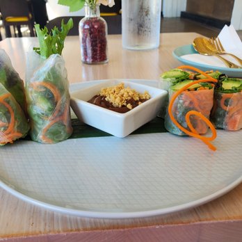 Pineapples Thai Kitchen - Avocado roll - Thai Near Me - Charlottesville, Virginia Pineapples Thai Kitchen - Avocado roll - Thai Near Me - Charlottesville, Virginia