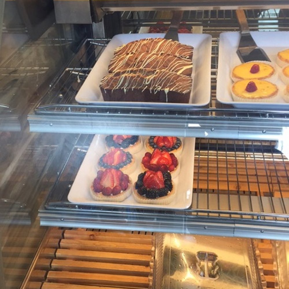 All kinds of pastries and tarts All kinds of pastries and tarts