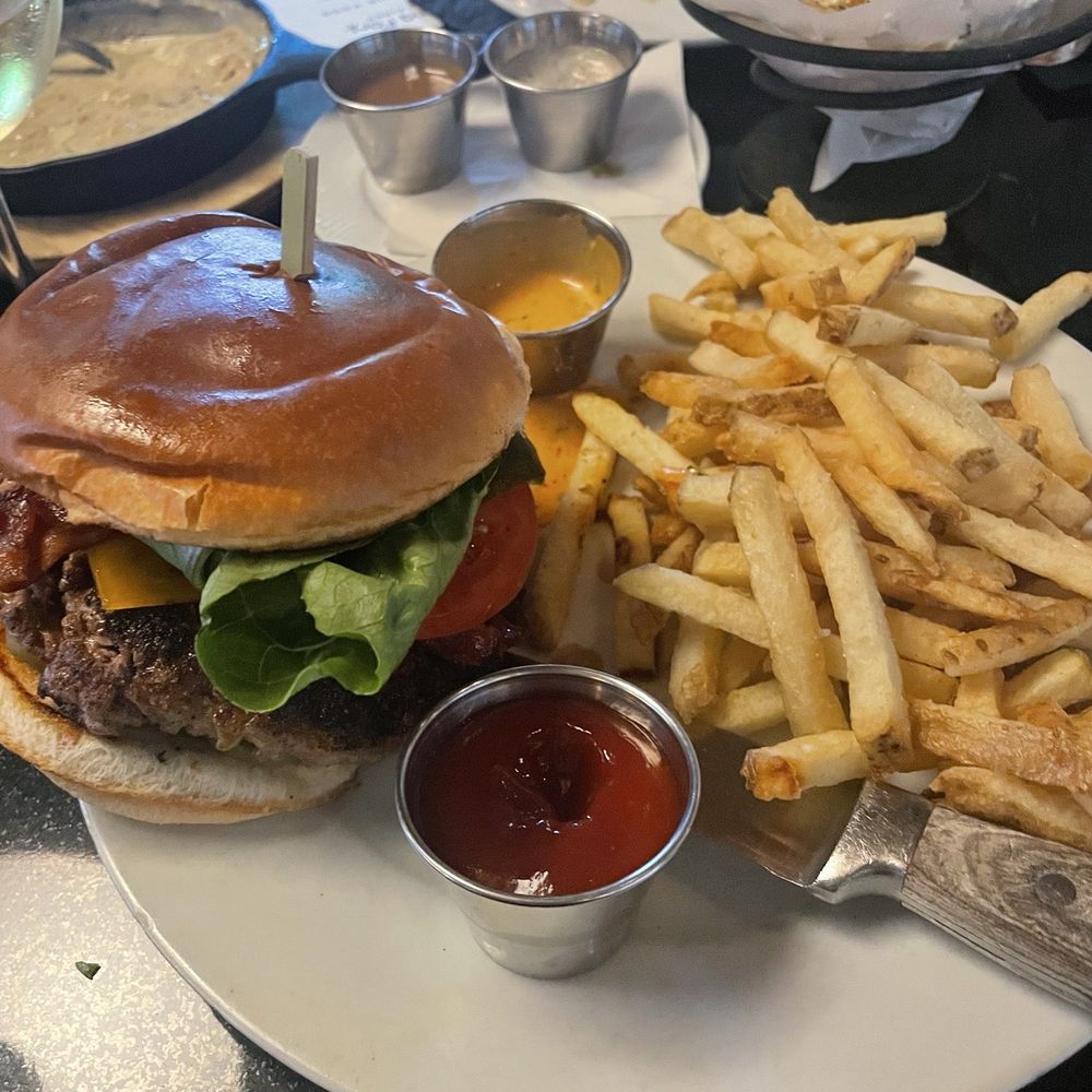 Roaring Fork - Big ass burger - New American Near Me - Austin, Texas