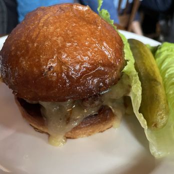 112 Eatery - Cheese Burger 5/5 - New American Near Me - Minneapolis, Minnesota 112 Eatery - Cheese Burger 5/5 - New American Near Me - Minneapolis, Minnesota