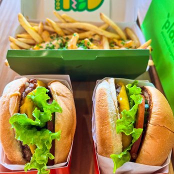 Plantees - Single burgers - Burgers Near Me - Orlando, Florida Plantees - Single burgers - Burgers Near Me - Orlando, Florida