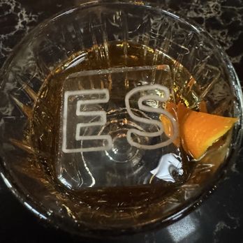 Elliott's Steakhouse - Steakhouses Near Me - Chandler, Arizona