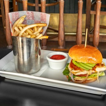 Blackfriar Pub Lakewood - Grilled Chicken Sandwich - Irish Pub Near Me - Dallas, Texas Blackfriar Pub Lakewood - Grilled Chicken Sandwich - Irish Pub Near Me - Dallas, Texas