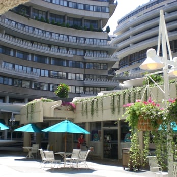Watergate Pastry - Bakeries Near Me - Washington, DC, District of Columbia