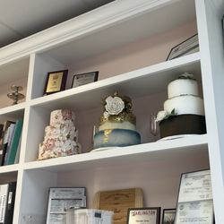 Crave Sweets - Decor