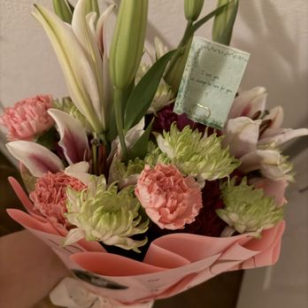 Bindys Bouquets - Carnations, lilies & anything but roses with a custom letter + delivery. - Florists Near Me - Lucas, Texas Bindys Bouquets - Carnations, lilies & anything but roses with a custom letter + delivery. - Florists Near Me - Lucas, Texas