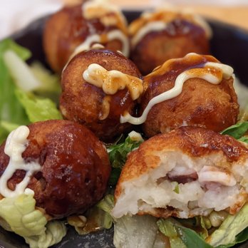 Sizzling Lunch - Takoyaki, good though it came on wilted lettuce. - Teppanyaki Near Me - Fremont, California Sizzling Lunch - Takoyaki, good though it came on wilted lettuce. - Teppanyaki Near Me - Fremont, California