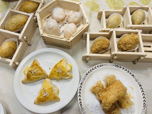 Everyday Authentic Chinese Cuisine by null