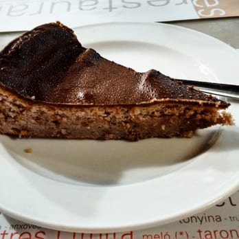 Can Punyetes - Pastel deccastaña - Tapas Bars Near Me - Barcelona, B