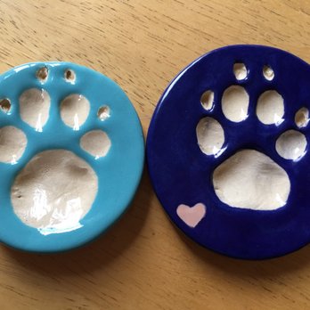 U Paint I Fire - Puppy paws - Art Classes Near Me - Vancouver, British Columbia
