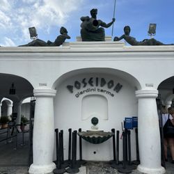 Poseidon Garten - Entrance