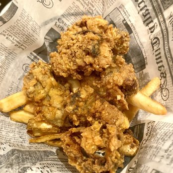 Riverbank Express - Fried oysters/fries$18, really good but don't serve on top of fries, it steams them so not crispy!! - Salad Near Me - Tacoma, Washington