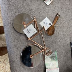 Upsy Daisy Boutique - The coolest pizza cutter!