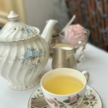 The Drawing Room - Tea Rooms Near Me - Niagara-on-the-Lake, Ontario The Drawing Room - Tea Rooms Near Me - Niagara-on-the-Lake, Ontario