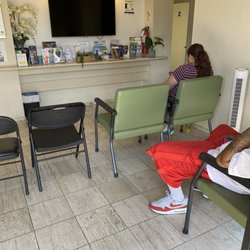 Lifekind Surgery Center - Waiting area