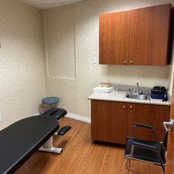MedStar Head Trauma & Chiropractic Medical Center - Chiropractic room #1