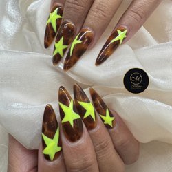 Milano Nail Lounge - Gelx, neon star nail art