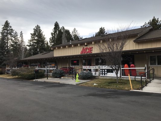 Ace Hardware & Paint