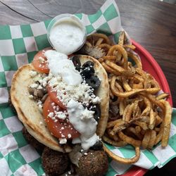 Boki European Street Food - Gyro / Build your own plate with a side of falafel (4pieces)