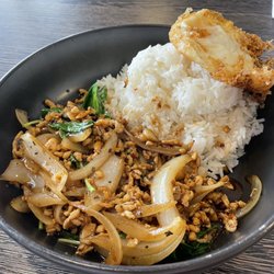 Up to Me Thai Asian and Ramen - Ground Chicken Kapow