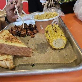 The Rabbit Hole - BBQ meal - Vegan Near Me - Pompano Beach, Florida The Rabbit Hole - BBQ meal - Vegan Near Me - Pompano Beach, Florida