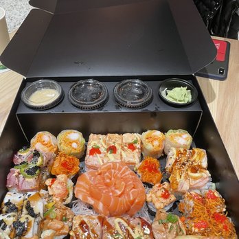 Toro Toro - Sushi Bars Near Me - Mississauga, Ontario