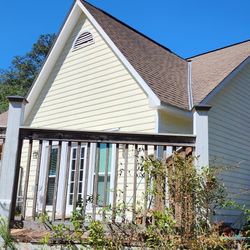 Bradley's express Pressure  Washing - Back side of the house