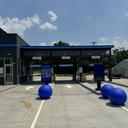 Carriage House Car Wash
