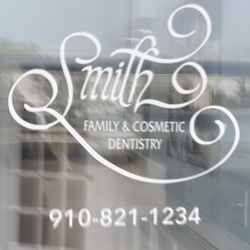 Smith Family and Cosmetic Dentistry - Front door