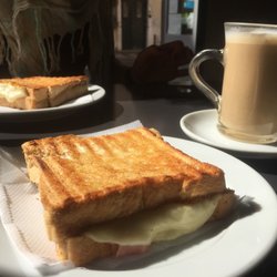 Leitaria Pomar - Tosta mista & galao