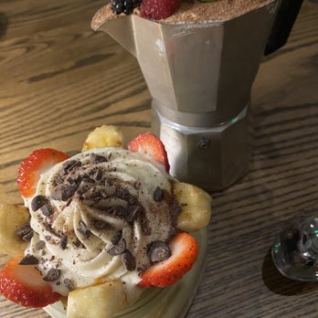 Luogo - Banana Pudding and Tiramisu - Italian Near Me - Nashville, Tennessee Luogo - Banana Pudding and Tiramisu - Italian Near Me - Nashville, Tennessee