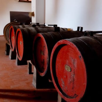 Fattoria del Teso - Aging barrels for dessert wine - Wineries Near Me - Montecarlo, LU