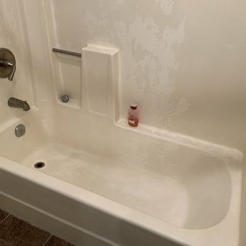 A & E Bathtub Refinishing - Before - Refinishing Services Near Me - Altadena, California A & E Bathtub Refinishing - Before - Refinishing Services Near Me - Altadena, California