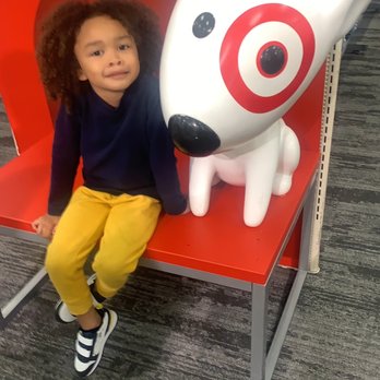 Target - Bench with Mc Kenzie the target dog - Department Stores Near Me - Fullerton, California