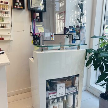 SOK Beauty Spa - Service counter - Waxing Near Me - Montreal, Quebec SOK Beauty Spa - Service counter - Waxing Near Me - Montreal, Quebec