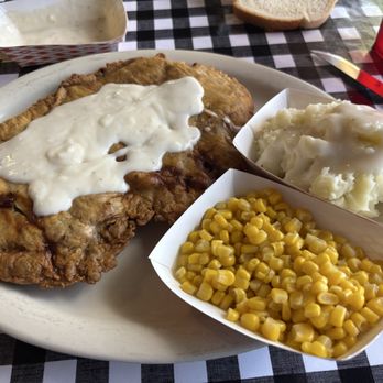 Bubba's BBQ & Steakhouse - Chicken Fried Steak Dinner - Barbeque Near Me - Ennis, Texas